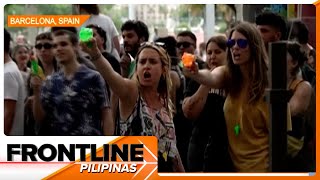 Mga nanawagan ng tourist ban sa Spain nangwater gun ng mga turista  Frontline Pilipinas [upl. by Sherye]