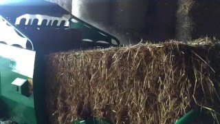 Enegis Multi Chop 4 Straw Chopper and silage feeder [upl. by Carr]