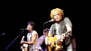 The Faces with Mick Hucknall on vocals at the O2  Ooh La La [upl. by Goar606]