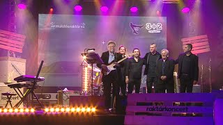 32 együttes  Kicsiny falum  Raktárkoncert 2020 [upl. by Dee491]