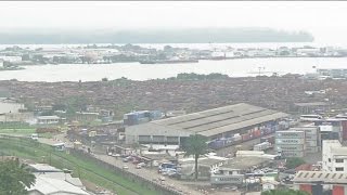 Cameroun • Le port de Douala a atteint ses capacités de stockage [upl. by Ronn]