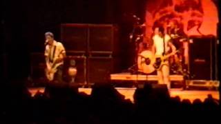 Green Day  Burnout Live at Assago Forum Italy 1995 [upl. by Adnorat]