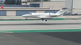 Cessna citation CJ4 landing at Santa Monica airport [upl. by Armyn]