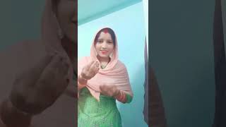 Nardana hansta room mein Topi Wale gana वायरलsong love [upl. by Aseel683]