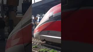 Frecciarossa SibariBolzano in transito alla stazione di Battipaglia [upl. by Lathrope409]