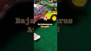 Bajadasaurus Attacks Jungle Explorer dinosaur jurassicworldmattel jurassicworldtoys jurassic [upl. by Huang]