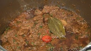 BEEF VINDALOO Pakistani Bajias Cooking [upl. by Eatnoj]