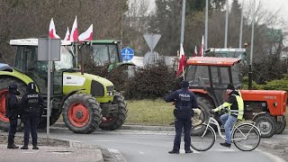 Pologne  les agriculteurs ont bloqué des points de passage à lUkraine [upl. by Rosen]