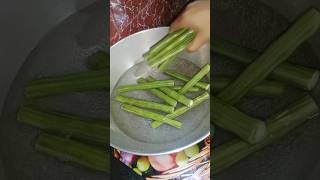 Moringa Paratha shortsfeed trendingsong viralshorts food reels instareels subscribe btsarmy [upl. by Meekar]