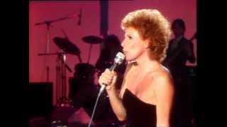 Ornella Vanoni  Medley dei cantautori Me in tutto il mondo Che cosa cè LiveRSI 1982 [upl. by Walli]