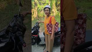 Kasihan si bocil ditiinggal emak kepasar funny shorts [upl. by Eenolem]