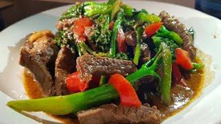 Stirfry Beef With Zucchini amp Broccoli  Easy Dinner Ideas [upl. by Ewolram]