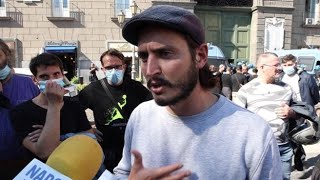 Napoli il Movimento 7 Novembre in piazza contro disoccupazione e aumento bollette [upl. by Iror]