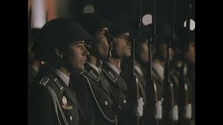 Großer Zapfenstreich der Nationalen Volksarmee 1984 [upl. by Luna]