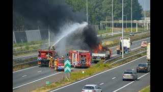 Vrachtwagen in brand op A15 bij Gorinchem [upl. by Aidni]