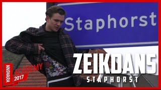 De Zeikdans Jurre in Staphorst  101TV [upl. by Lalitta562]