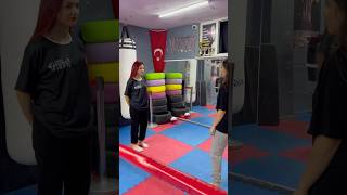 Kadınlar için savunma teknikleri keşfet reels video youtubeshorts mma gym boxing girl [upl. by Allyce]