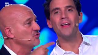 Claudio Bisio il gioco dei mimi dei film con Mika  Stasera CasaMika 21112017 [upl. by Calbert]