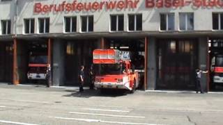 Löschzug Berufsfeuerwehr BaselStadt [upl. by Litsyrk96]