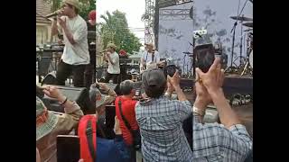 STANE LATUMAHINA  BARRY LIKUMAHUWA  Jakarta Street Jazz Festival 04 [upl. by Ria11]