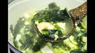 裙带菜豆腐汤Wakame tofu soup [upl. by Nnaitak]