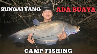 Campingg fishing 2 hari hujan deras di sungai yang ada buaya Camp adventure [upl. by Nylarad]