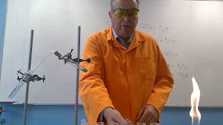 Demonstration of a Reversible Reaction [upl. by Oba]