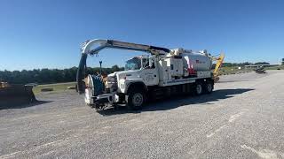 1993 Ford L8000 Tandem Axle Vac Truck [upl. by Bartlet347]