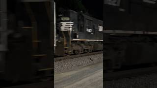 High Hood SD402 Trails on NS 13R norfolksouthern [upl. by Eddana]