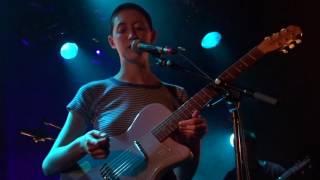 quotSapphoquot Frankie Cosmos  Paris Juillet 2017 [upl. by Nidak658]