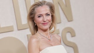 Gillian Anderson’s Golden Globes gown had big ‘Sex Education’ energy [upl. by Artinad281]