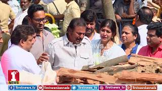 ಮಿತ್ರನ ಬಿಟ್ಟಗಲದ ಮೋಹನ್​ ಬಾಬು  Mohan Babu  Rebel Star Ambareesh no more [upl. by Ynitsed]