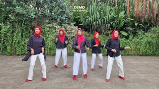 Mencari Alasan  Line Dance  Demo Sila amp Moms La Belle Class LD  Chor by Sila Syafrina [upl. by Lladnew678]