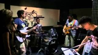 Elvana Gjata puthe Live Sessions Testing [upl. by Ettena]