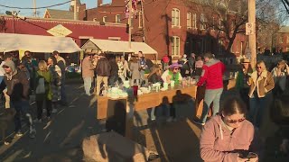 St Louis enjoys Cajunstyle foods through Taste of Soulard [upl. by Ericksen]