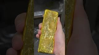 The process of melting gold jewelry into gold blocks goldfactory goldprocessing [upl. by Adebayo]