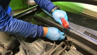 Honda Civic 20012005 4 door sedan windshield replacement how to save the cowling clips [upl. by Lewiss]