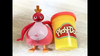 Twirlywoos  Toodloo gets stuck in the Play doh thensmoosherama [upl. by Geno]