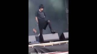 Crystal Castles Alice Glass  Courtship Dating live [upl. by Alarick626]