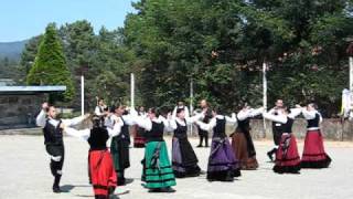 15 de Agosto Bailando muñeiras Traditional celtic music and dance from Galicia  Spain [upl. by Ailegna900]