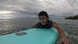 1 surf lesson pavones local  Isaac 7 años futuro pro surf [upl. by Aihsenet9]