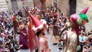 Cercavila espontània per anar a guardar gegants Cavalcada de la Mercè 2014 a Barcelona [upl. by Nawd]