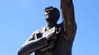 José Rizal Bronze Statue at Rizal Park Rosemeadow Campbelltown [upl. by Einttirb]