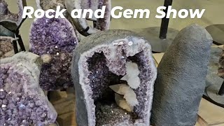 Quartzsite Rock amp Gem Show walk thru Tyson Wells [upl. by Mirabel]