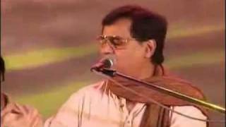 Azizs Favorite Jagjit Singh Live Rokh Se Parda Utha de Zara Sathia [upl. by Thera685]