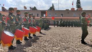 Así suena el toque de bandera interpretado por la Banda de Guerra del 12 Batallón de Infantería [upl. by Wessling]