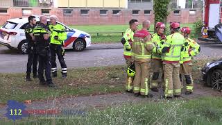 Bestuurder ramt lantaarnpaal en boom op de Oude Terborgseweg in Doetinchem [upl. by Donalt]