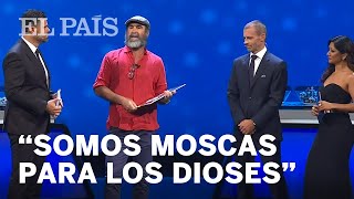 El extraño discurso de Eric CANTONA en la gala del sorteo de la Champions [upl. by Olracnaig347]