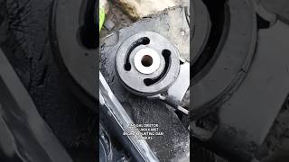 Fungsi lubang karet engine mounting untuk meredam getaran youtubeshorts enginemounting [upl. by Nuawed]