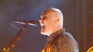 Smashing Pumpkins  Zero  Live in Concord [upl. by Larina]